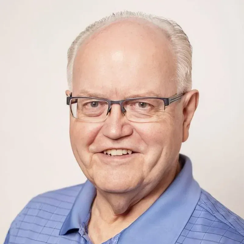 Photo of Dr. Cameron